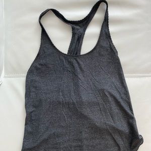 Lululemon grey scalloped edge tank top